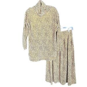 Adrienne Vittadini Vintage Leopard Medium Tan Turtleneck Top Skirt Pullover
